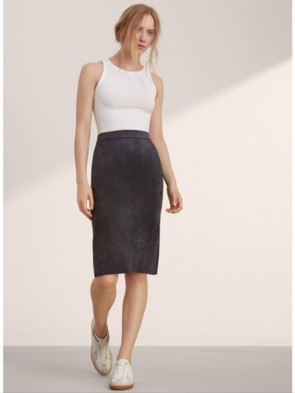 Aritzia Wilfred Faux Suede Midi Skirt in Black